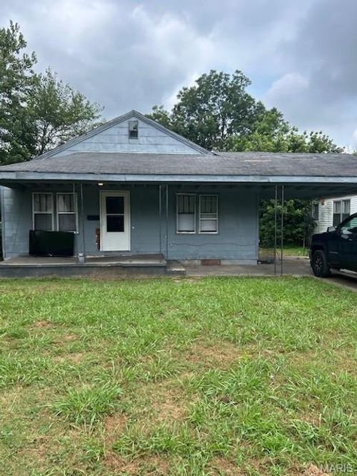 520 Coleman St, Sikeston, MO, 63801-2420 | Card Image