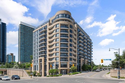 520-2756 Old Leslie St, North York, ON, M2K0E2 | Card Image