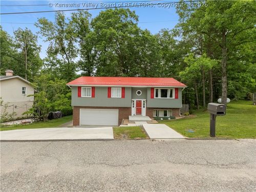10 Barberry Ln, Clendenin, WV, 25045-9732 | Card Image
