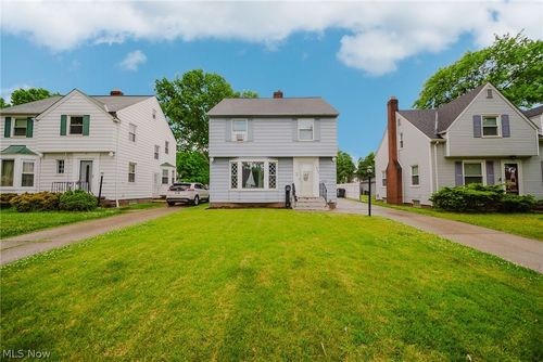 18400 Maple Heights Blvd, Maple Heights, OH, 44137-2746 | Card Image