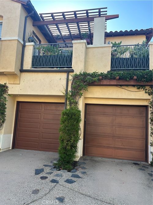 16 Teramo Ct, Newport Coast, CA, 92657-1535 | Card Image