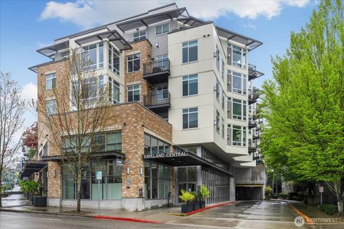 208-211 Kirkland Avenue, Kirkland, WA, 98033 | Card Image