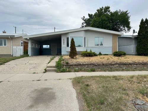 4905 56 Avenue, Taber, AB, T1G1E5 | Card Image