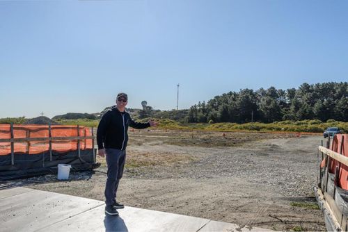 382 Airport St, Moss Beach, CA, 94038 | Card Image