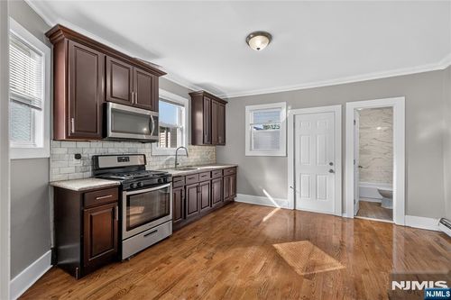 72 Summer Avenue, Newark, NJ, 07104 | Card Image