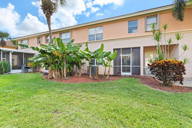 216 River Bluff Ln, Condo with 3 bedrooms, 3 bathrooms and null parking in Royal Palm Beach FL | Image 30
