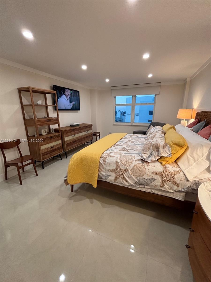 Residential Lease in Hollywood 5