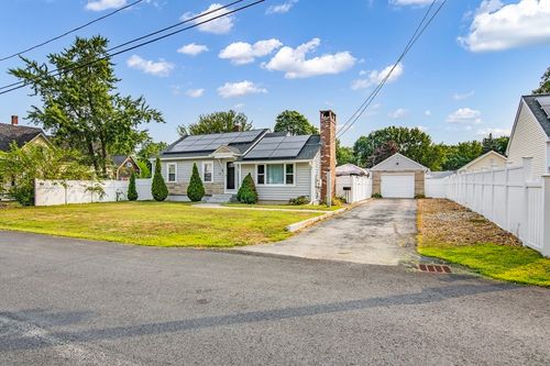 10 Hatch St, Nashua, NH, 03060-5814 | Card Image