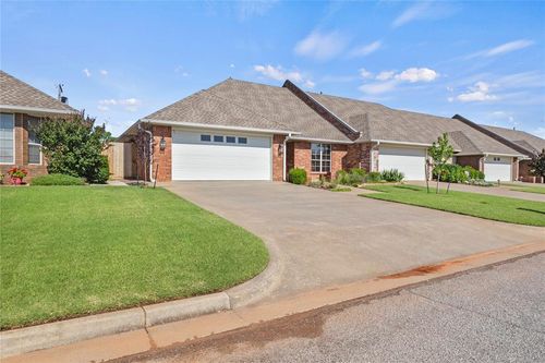 901 Gartrell Place, Weatherford, OK, 73096 | Card Image