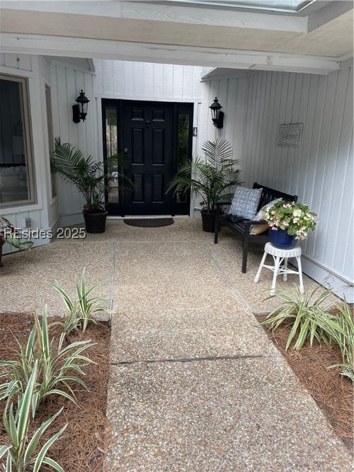 4 Leatherwood Ct, Hilton Head Island, SC, 29926-2606 | Card Image