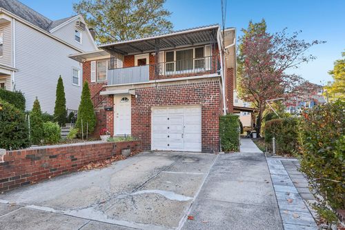 35 Sterling Ave, Yonkers, NY, 10704-4294 | Card Image