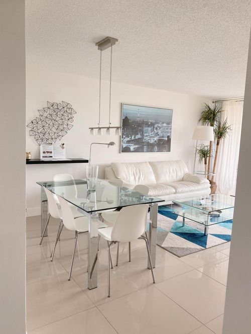 403-1830 Embassy Dr, West Palm Beach, FL, 33401-1908 | Card Image