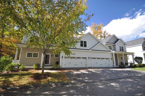 27-27 Stonebrook Ct, Southborough, MA, 01772-2162 | Card Image