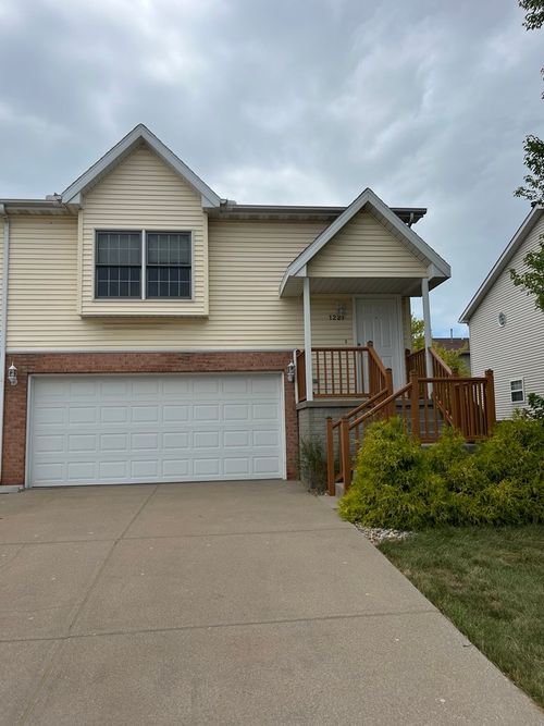 1227 Beacon Hill Ct, Normal, IL, 61761-5415 | Card Image