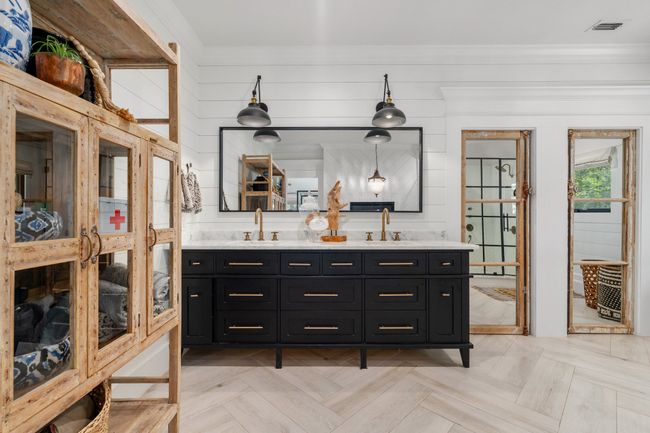 Primary En Suite #2 | Image 22