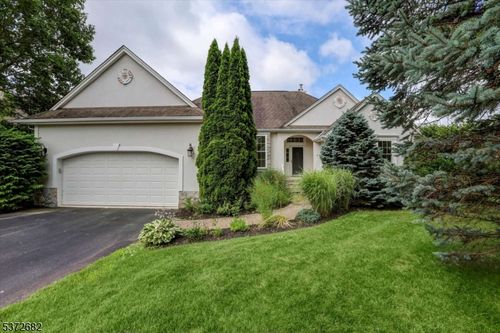 2 Post Oak Ct, Hamburg, NJ, 07419-1226 | Card Image