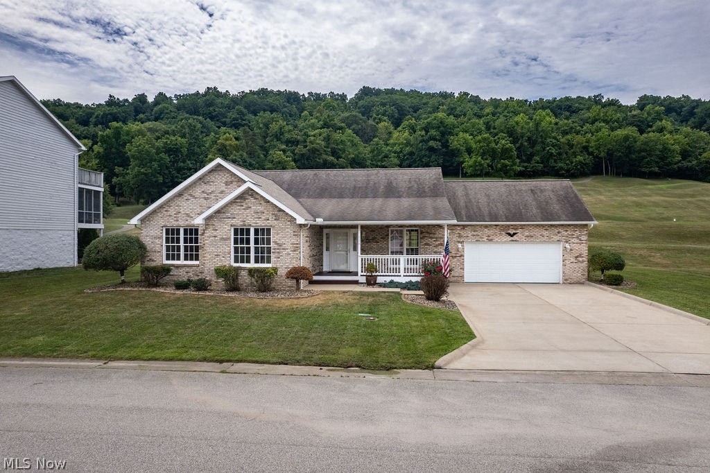 Woodridge Dr, Mineral Wells, WV 26150