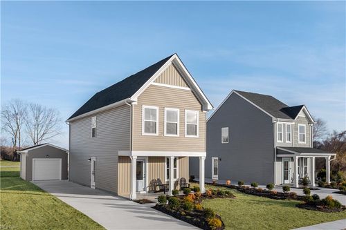 135 Bridgetowne Ave, Edenton, NC, 27932-1585 | Card Image