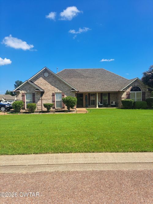 81 Lennox Village Dr, Jackson, TN, 38305-6917 | Card Image