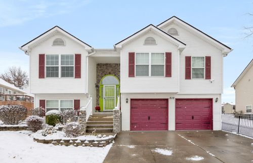 210 Secretariat St, Georgetown, KY, 40324-2582 | Card Image