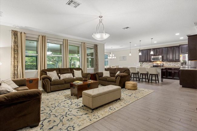Beautiful Open Family Room | Image 6