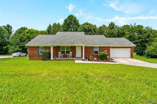 112 Amesbury Dr, Harvest, AL, 35749-9440 | Card Image