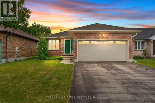 45 Hickory Blvd W, Strathroy, ON, N7G4E9 | Card Image