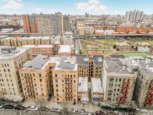 1122 Anderson Ave, Bronx, NY, 10452-4402 | Card Image