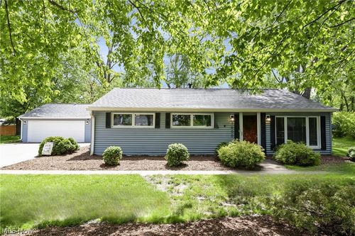 1600 Ridgewood Ct, Twinsburg, OH, 44087-1227 | Card Image