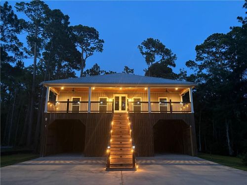 124 Buchanan St, Dauphin Island, AL, 36528-3531 | Card Image