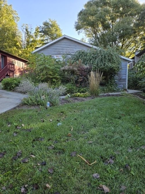 61 Highview Ave, Fox Lake, IL, 60020-1852 | Card Image