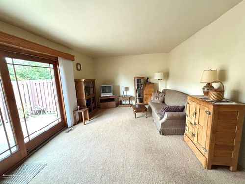 1481 Westbury Dr, Davison, MI, 48423-8349 | Card Image