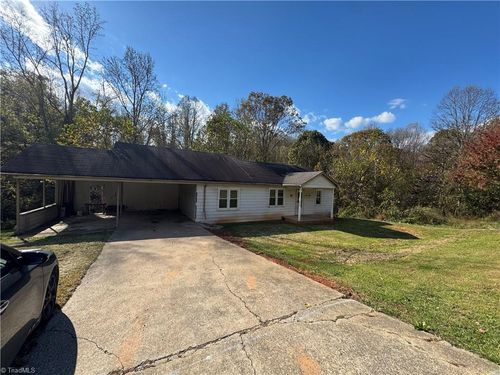 1076 Clingman Rd, Ronda, NC, 28670-8993 | Card Image