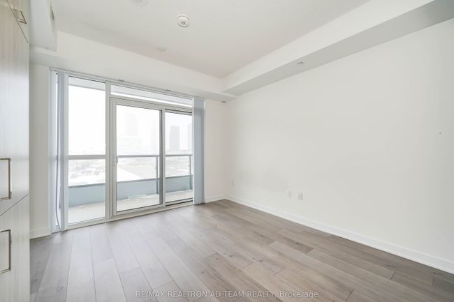 717 - 10 Honeycrisp Cres, Condo with 0 bedrooms, 1 bathrooms and null parking in Vaughan ON | Image 20