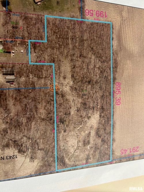 1235 N 1600 East Rd, Taylorville, IL, 62568-7608 | Card Image