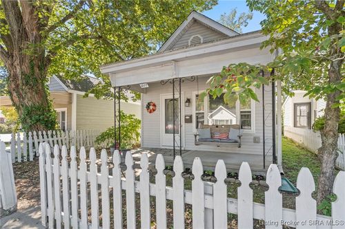 1207 W Main St, Madison, IN, 47250-3015 | Card Image