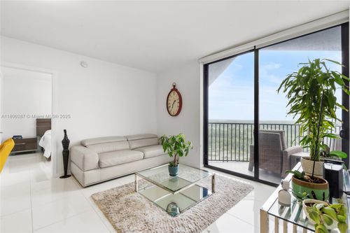 apt-1104-5300 Nw 85th Ave, Doral, FL, 33166-5356 | Card Image