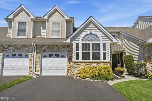 142 Grandview Dr, WARMINSTER, PA, 18974-6130 | Card Image