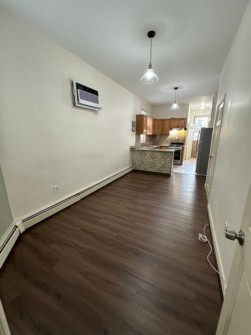 apt-4-616 10th St, Union City, NJ, 07087-3042 | Card Image