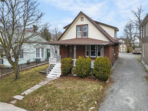 5991 Culp St, Niagara Falls, ON, L2G2B6 | Card Image