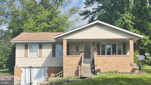 210 Crestview Dr, ROMNEY, WV, 26757-6405 | Card Image