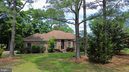 1 Baypoint Rd, MILLSBORO, DE, 19966-9682 | Card Image