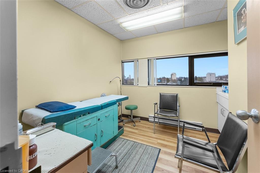 Commercial Sale in Niagara Falls 5