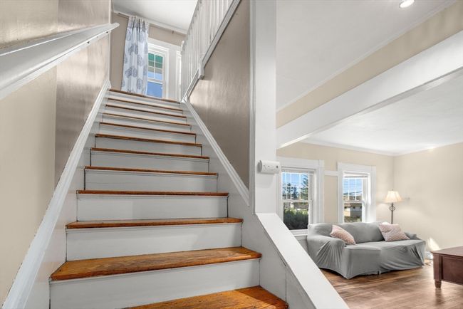 52 Pleasant St, House other with 3 bedrooms, 2 bathrooms and 2 parking in Franklin MA | Image 14