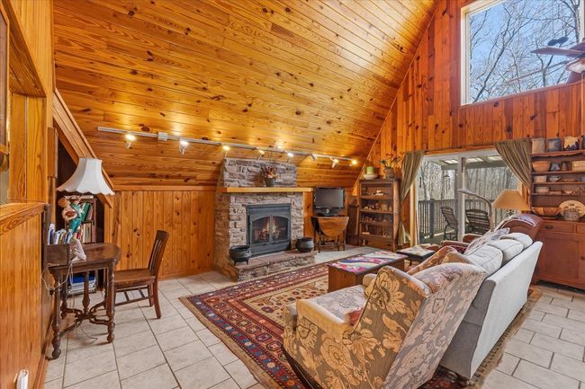 558 Hanging Rock Dr, House other with 3 bedrooms, 2 bathrooms and 2 parking in Altamont TN | Image 24