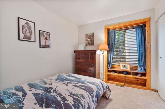6055 Forrest Hollow Ln, Townhouse with 3 bedrooms, 3 bathrooms and null parking in SPRINGFIELD VA | Image 23