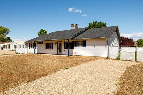 624 S Hillside Dr, Kanab, UT, 84741-3811 | Card Image