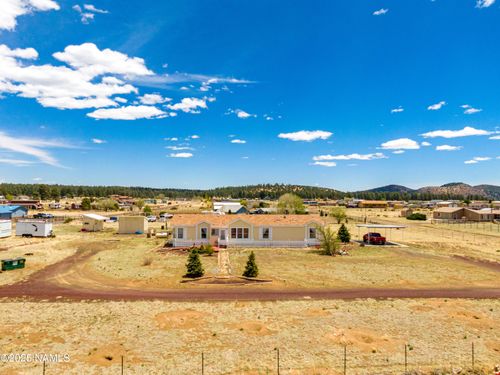 8015 Elise Way, Flagstaff, AZ, 86004-3169 | Card Image