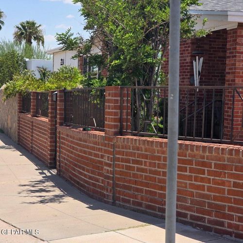 b-4642 Walter Ln, El Paso, TX, 79903-5123 | Card Image