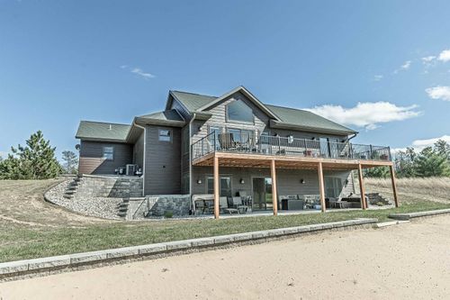 N8067 Castaway Dr, New Lisbon, WI, 53950-9588 | Card Image